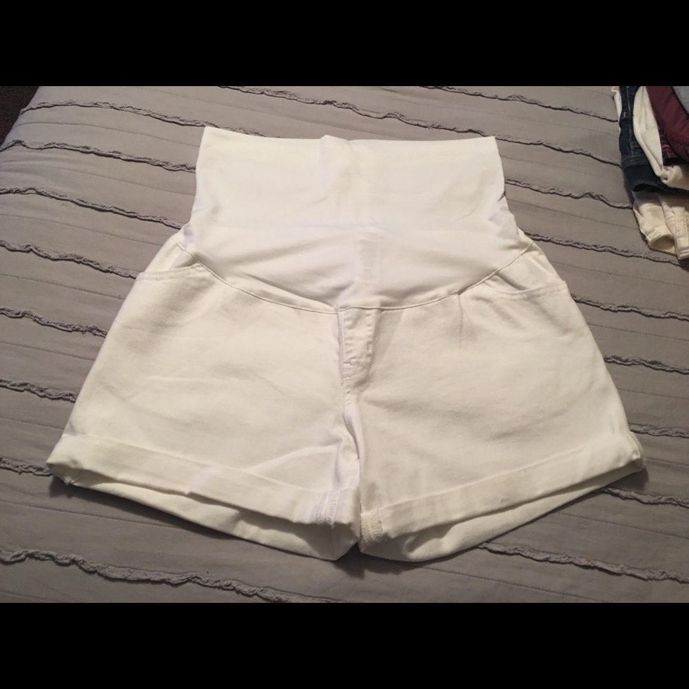 Liz Lange Maternity Shorts